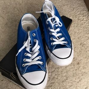 Original Chuck Taylors in royal blue with box